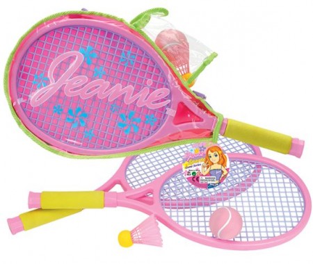 Komplet reketa za tenis za devojčice. Sadrži dva  plastična reketa dimenzije 56x25cm, dve loptice (jedna badminton i jedna teniska loptica 