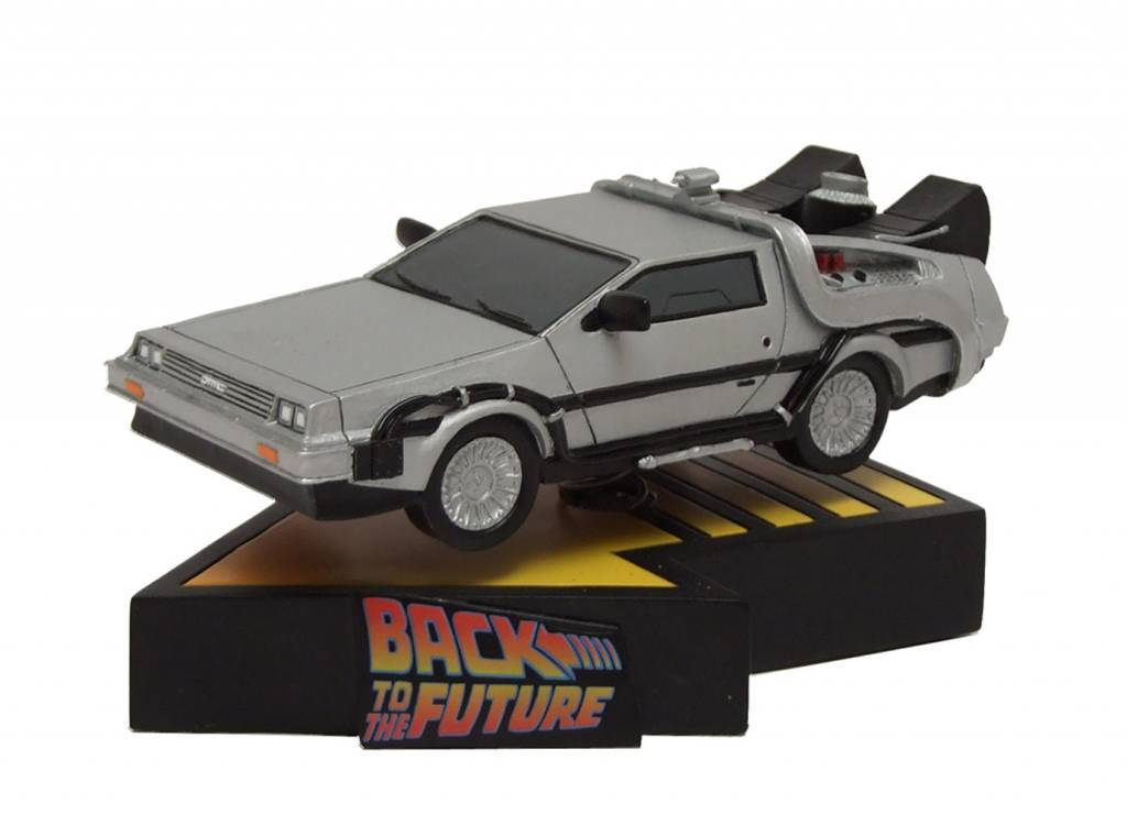 BTTF: Delorean Time Machine Shakem Premium Motion Statue